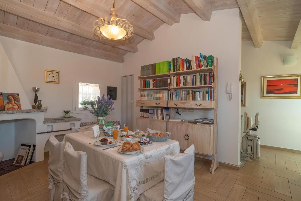 La Casa Del Pittore Όλμπια Εξωτερικό φωτογραφία